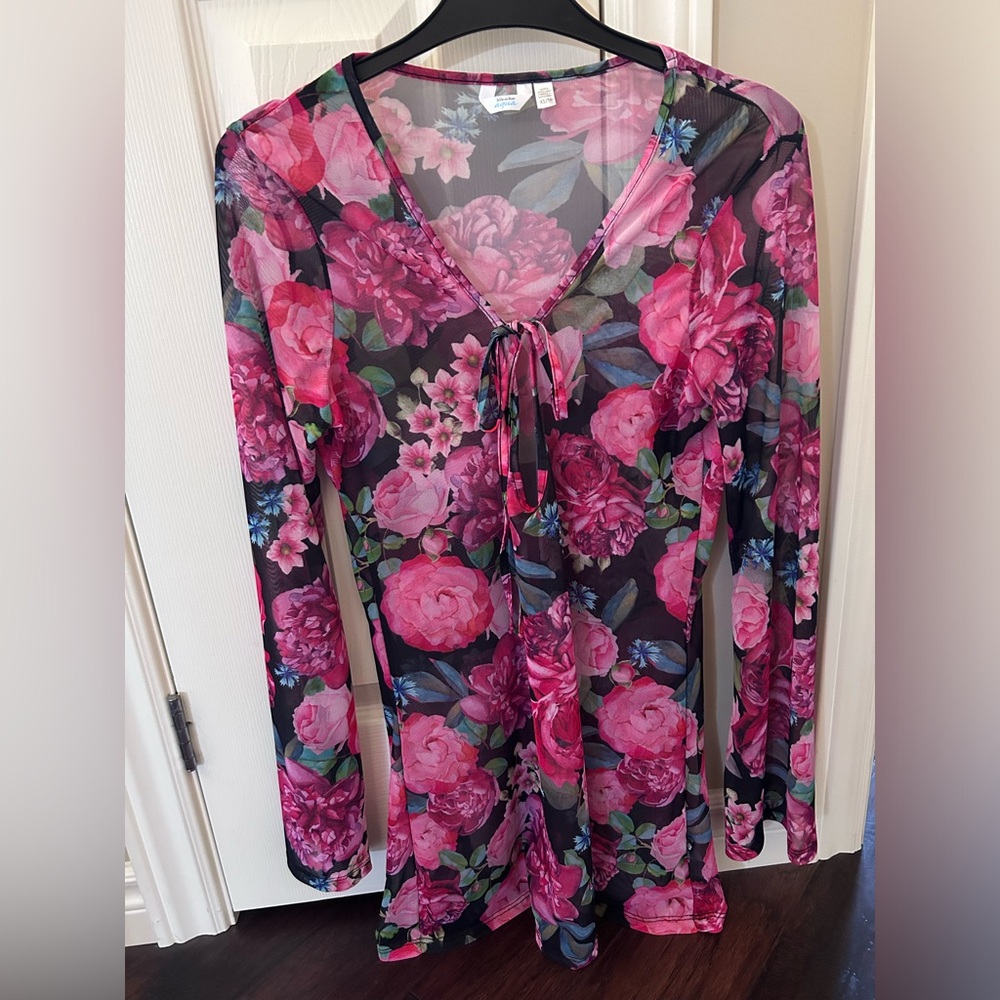 La Vie en Rose aqua swim coverup.